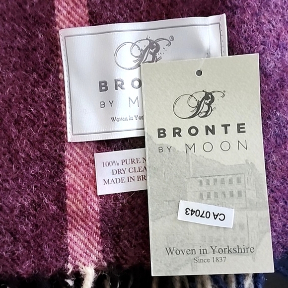 Bronte by Moon 100% Pure Wool Large Throw Blanket Madison Purple Plaid 58" X 68" - Picture 4 of 6